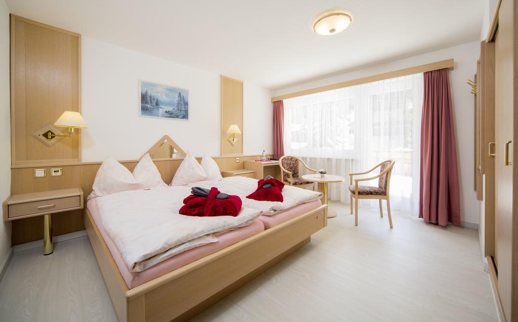 Wellness- Und Schneesporthotel Christiania ساس-الماغيل المظهر الخارجي الصورة